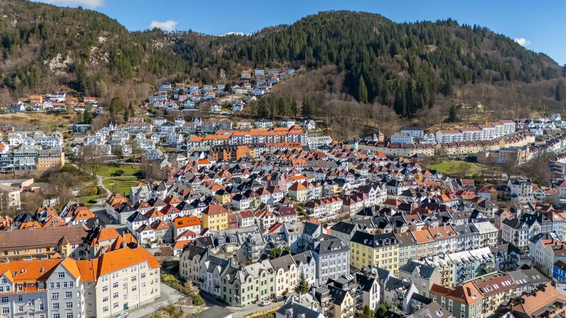 Green oasis with balcony and sunset view Bergen Norway